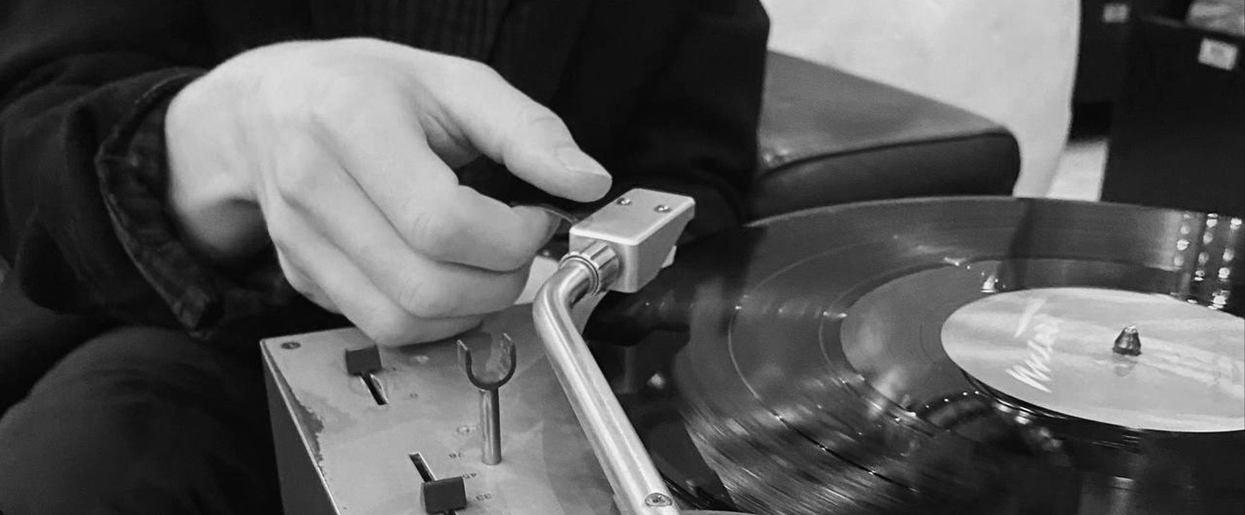 Интервью с основателем проекта Пылает