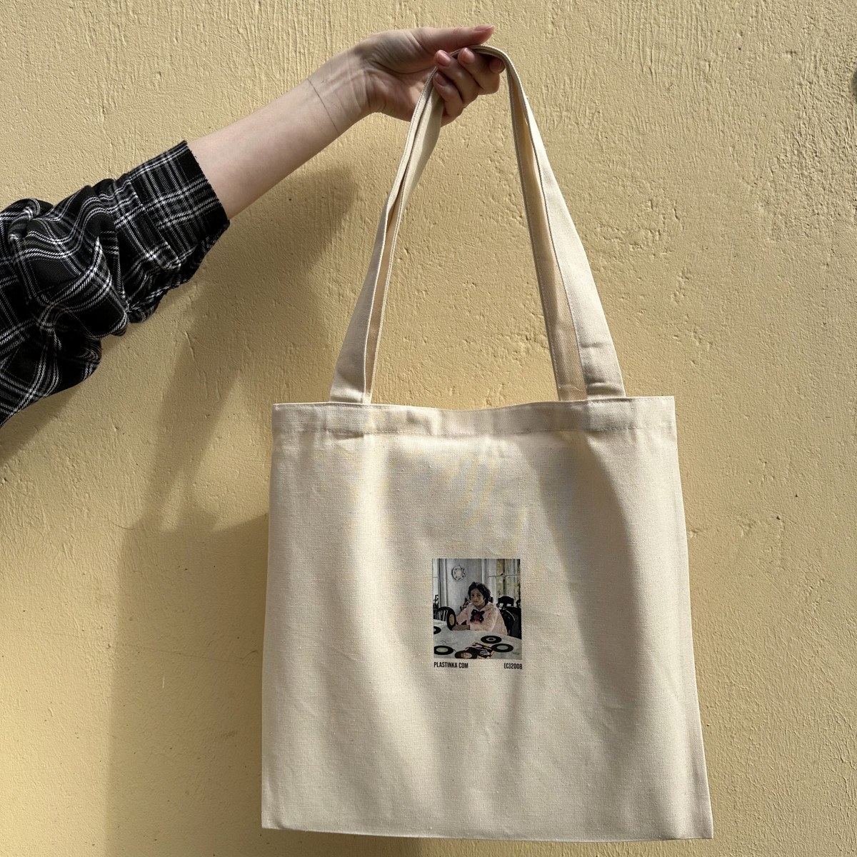 *Фирменная сумка Plastinka (Девочка с семидюймовками)