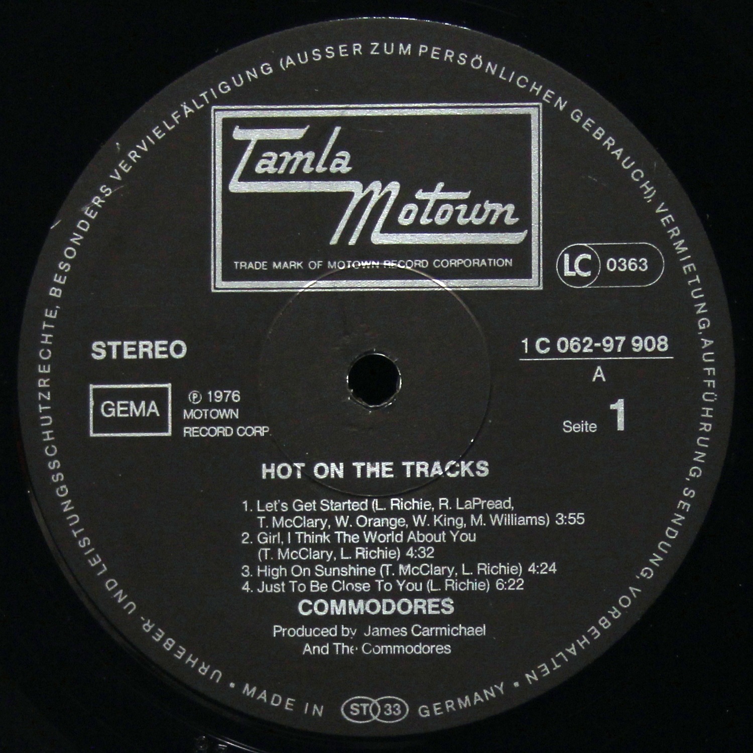 LP Commodores — Hot On The Tracks фото 3