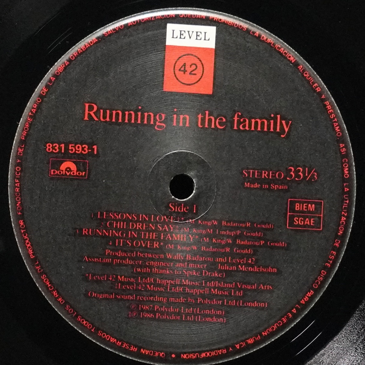 LP Level 42 — Running In The Family фото 2