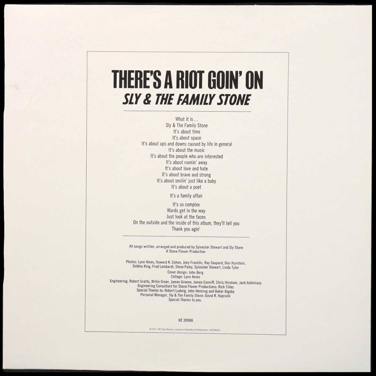 LP Sly & The Family Stone — There's A Riot Goin' On (цветной винил) фото 3