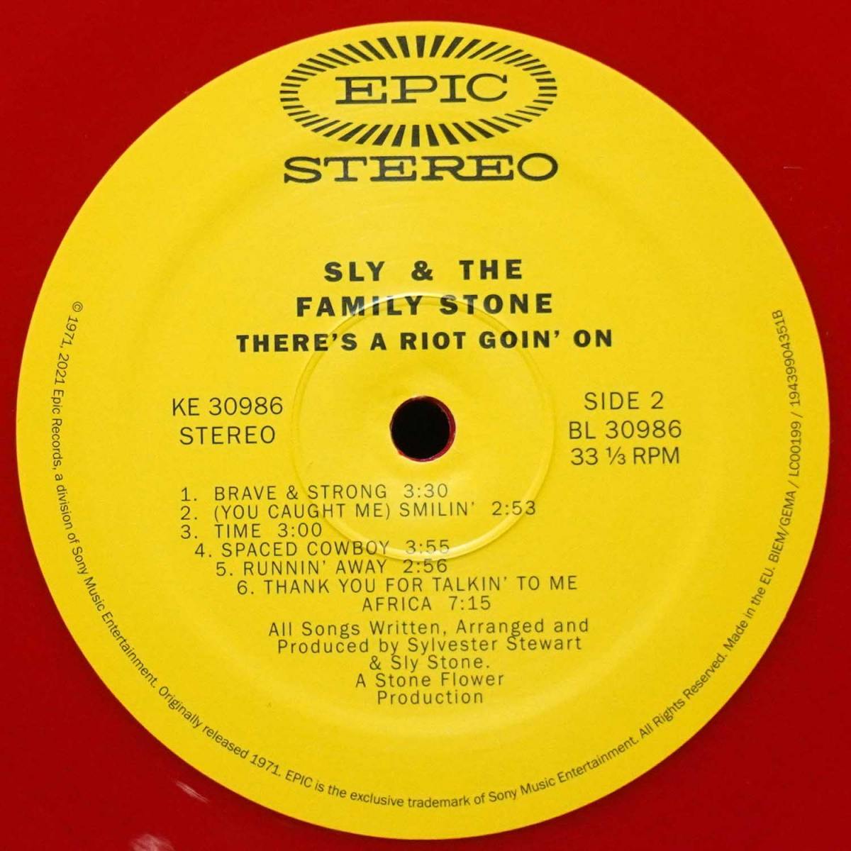 LP Sly & The Family Stone — There's A Riot Goin' On (цветной винил) фото 5