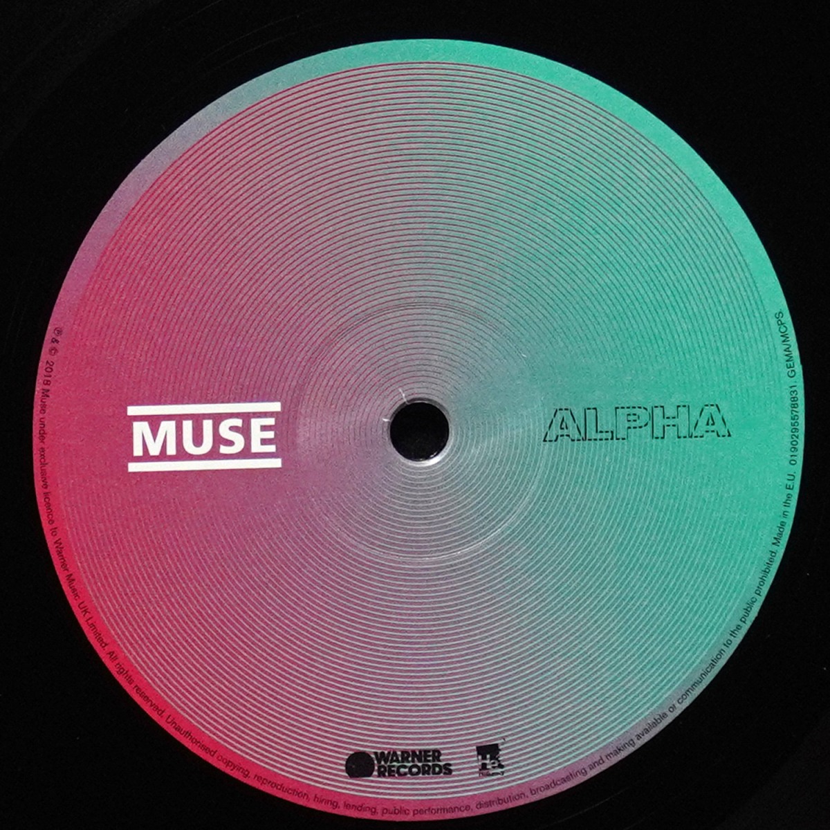 LP Muse — Simulation Theory фото 3