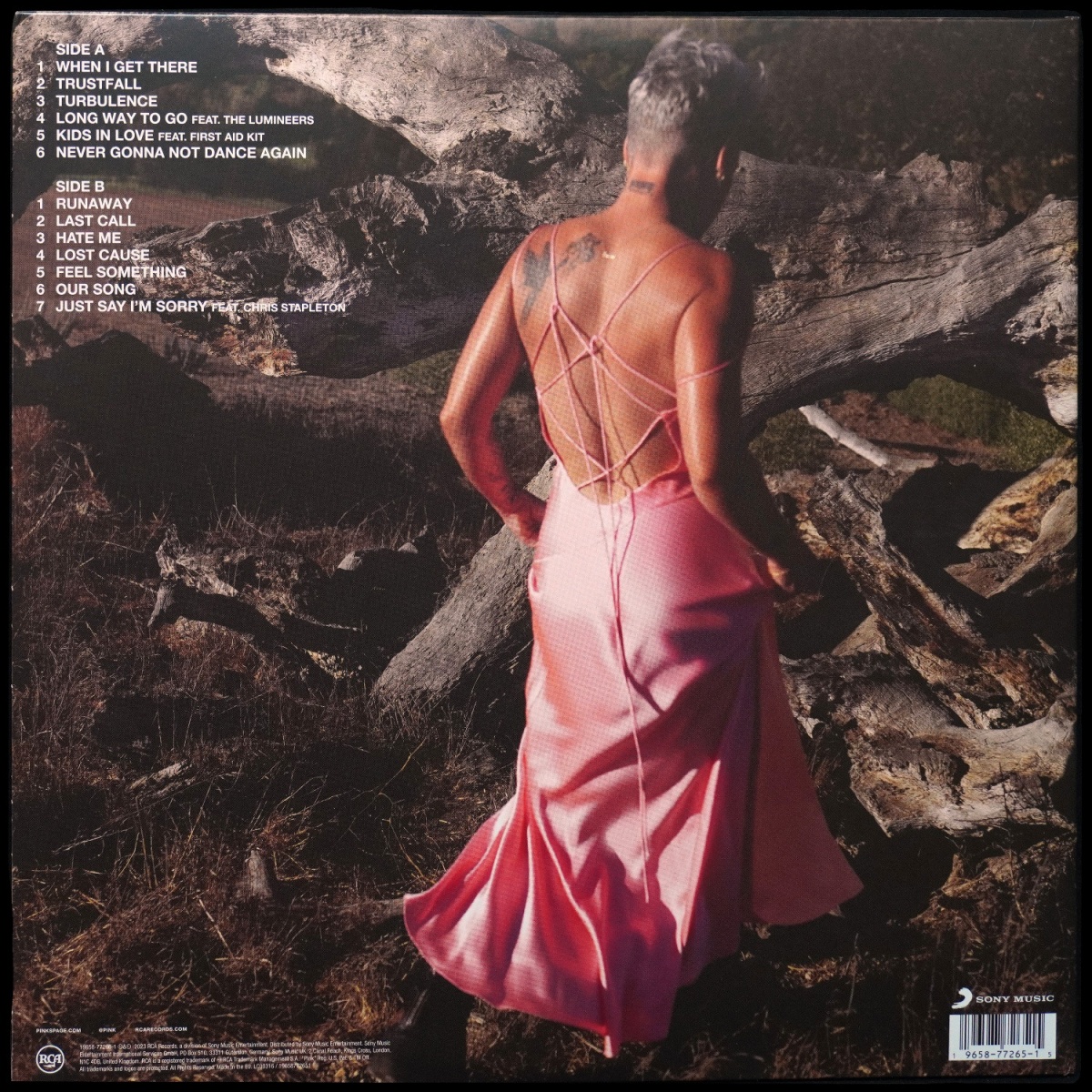 LP Pink — Trustfall (+ буклет) фото 2