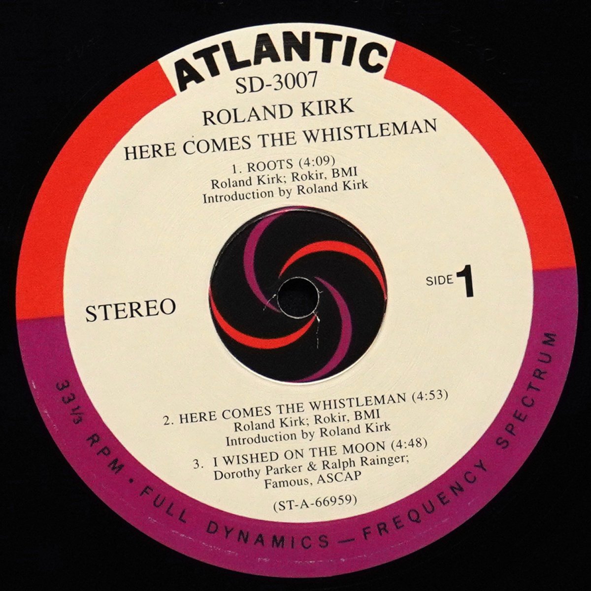LP Roland Kirk — Here Comes The Whistleman фото 2
