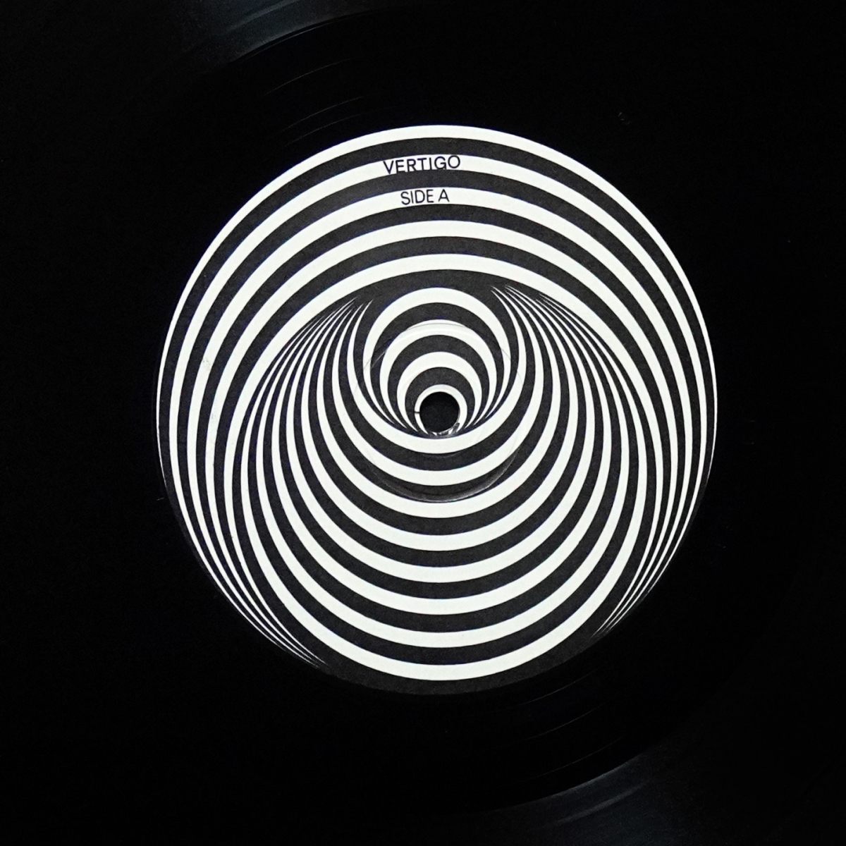 LP Gentle Giant — Three Friends фото 3