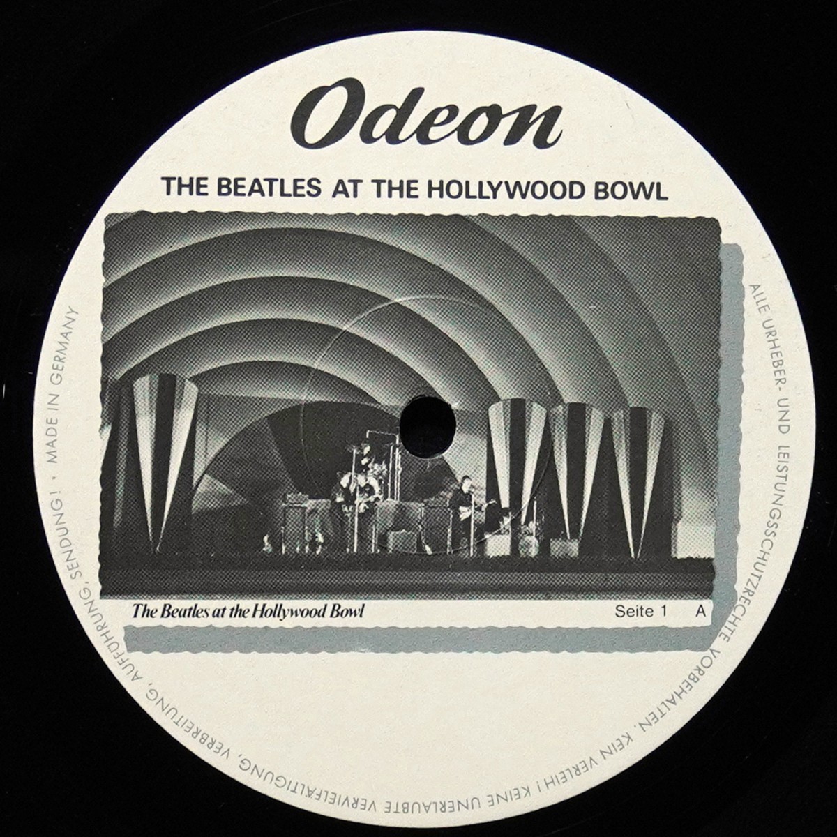 LP Beatles — Beatles At The Hollywood Bowl фото 3