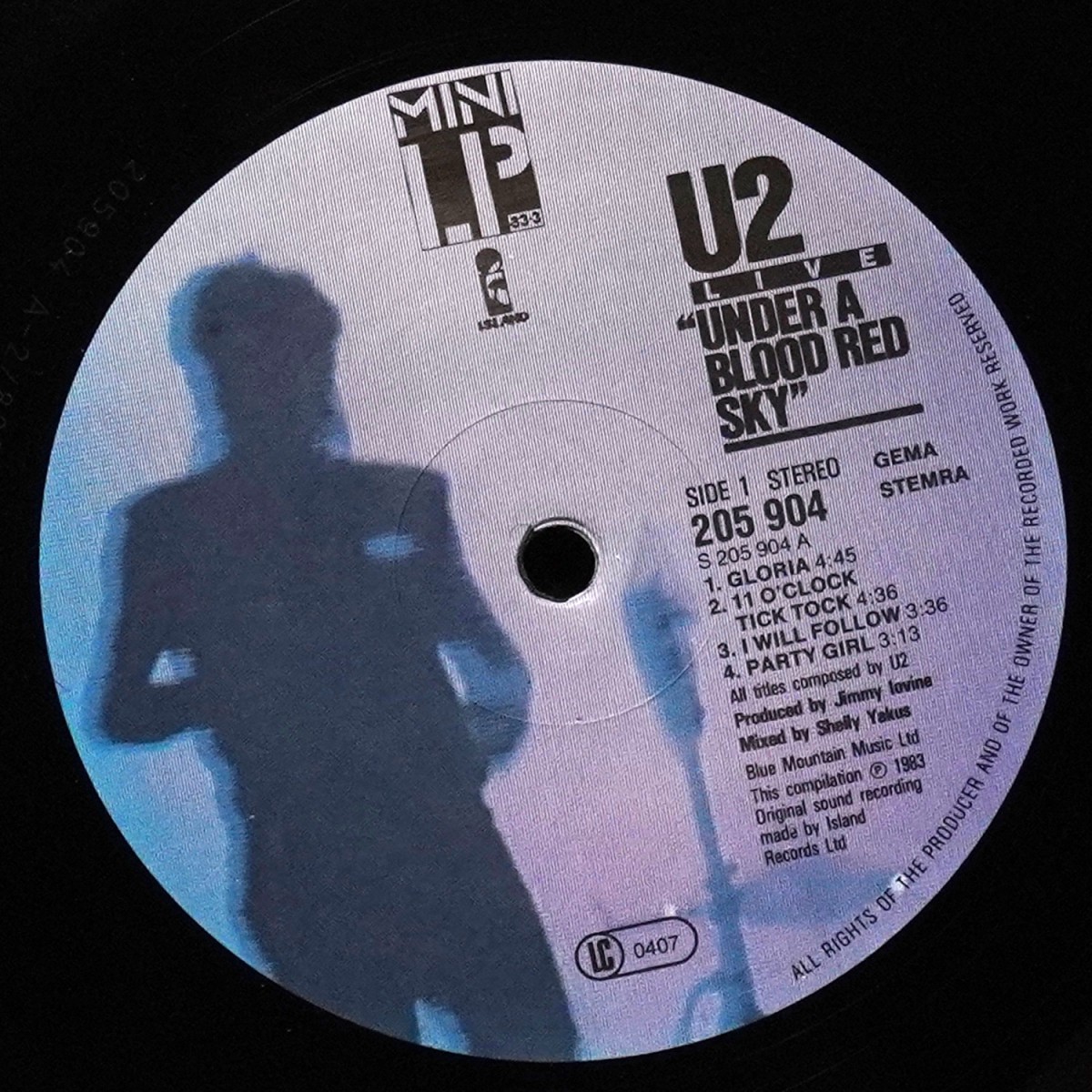 LP U2 — Under A Blood Red Sky фото 3